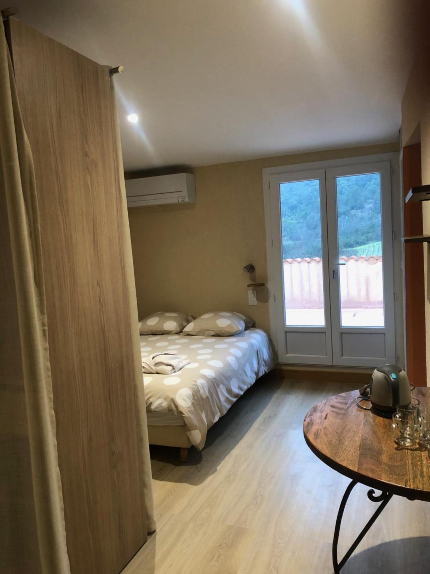 Auberge De La Vallee Saint-Jean-de-Buèges Esterno foto